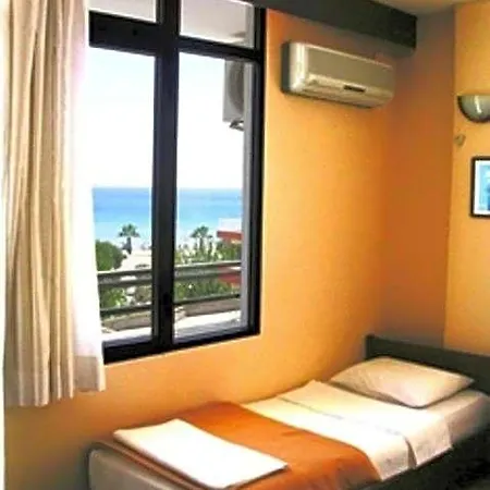 Delta Hotel 2*